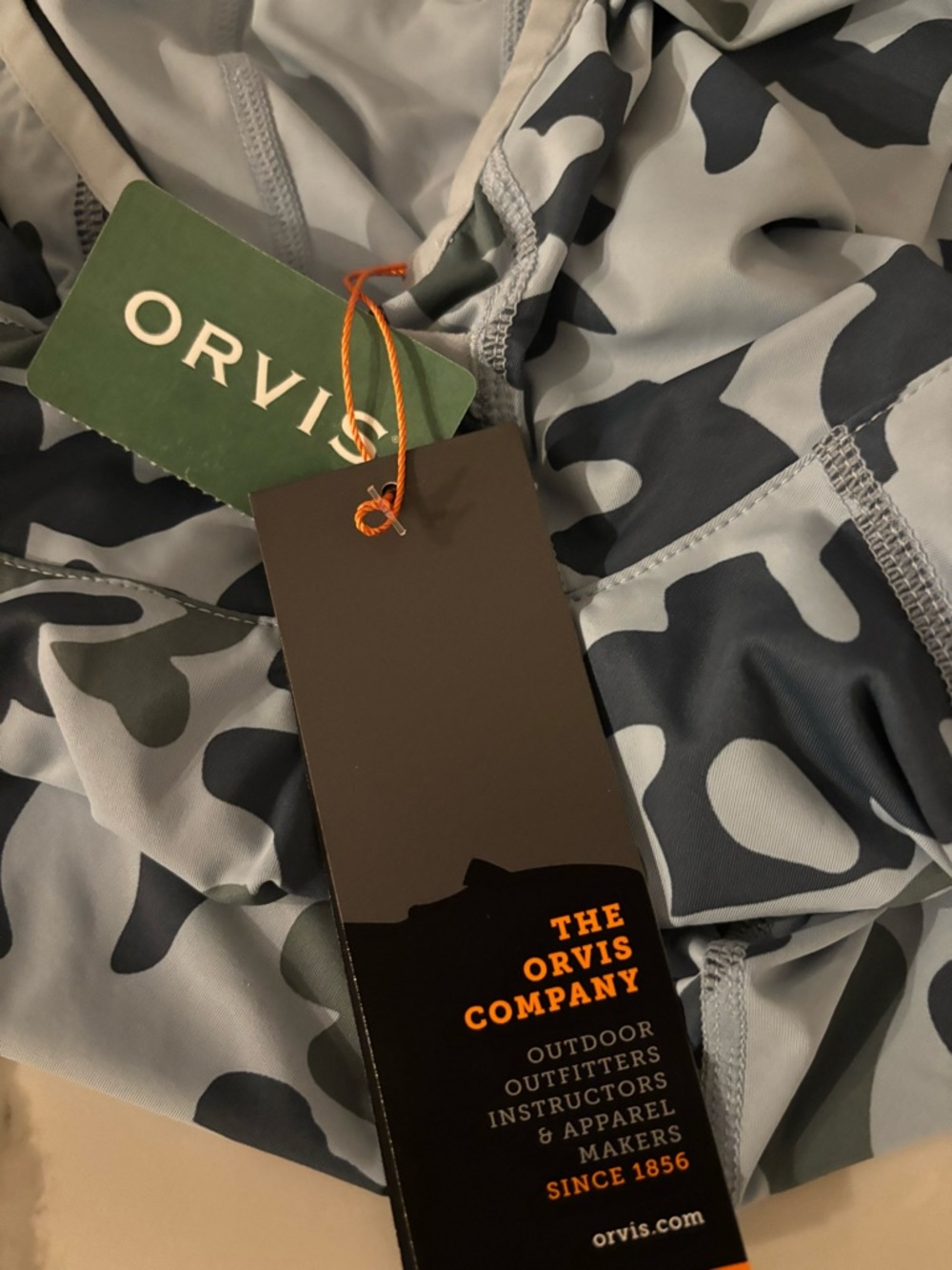 Orvis Sun DefenseLight Blue and Gray Camo Hooded Performance Shirt - Medium - Picture 6 of 7